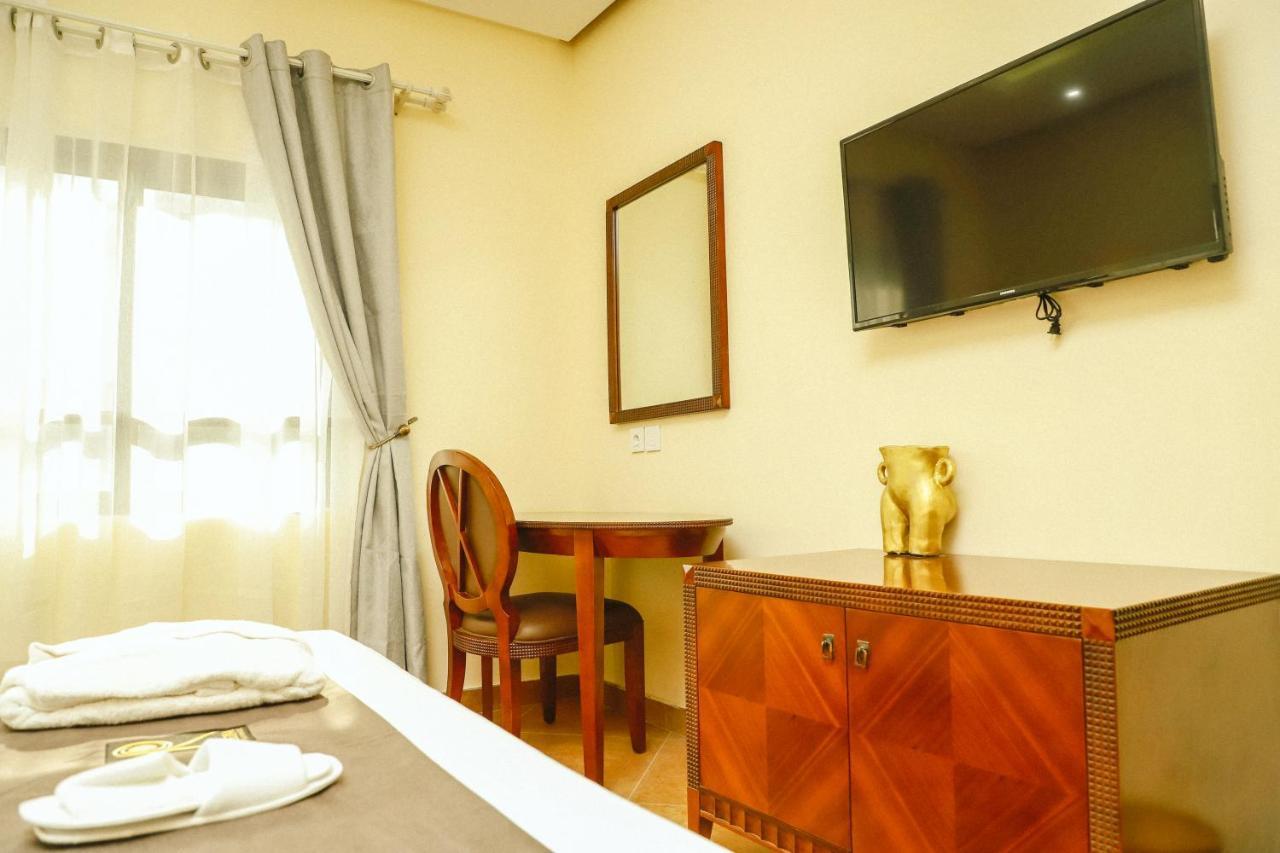 Hotel Regina The Pearl Aneho Екстериор снимка