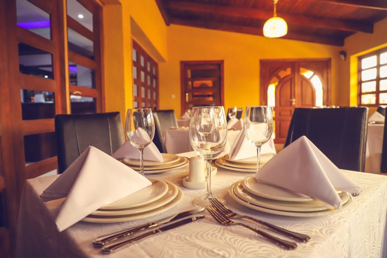 Hotel Regina The Pearl Aneho Екстериор снимка
