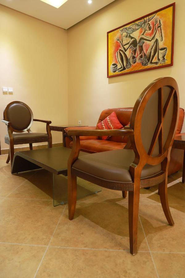 Hotel Regina The Pearl Aneho Екстериор снимка