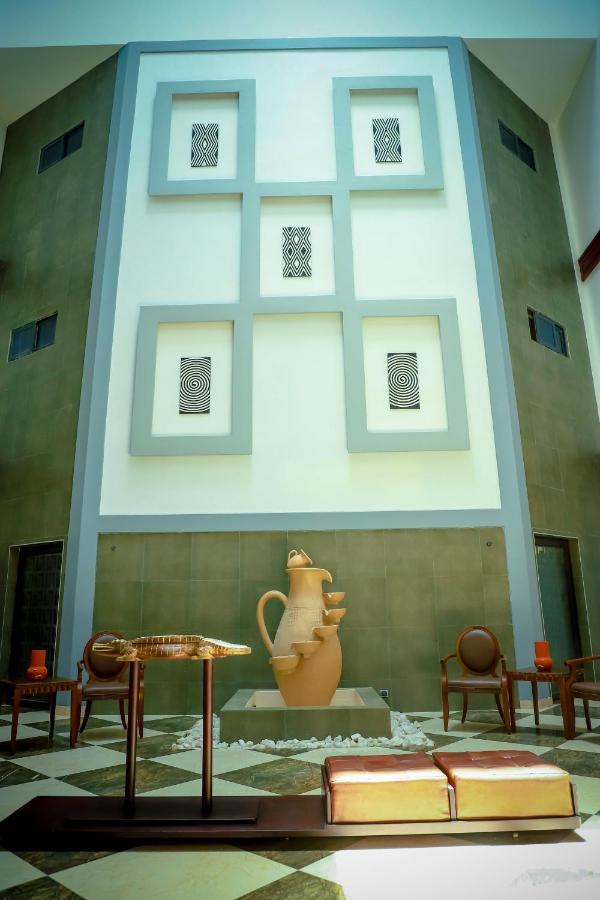 Hotel Regina The Pearl Aneho Екстериор снимка