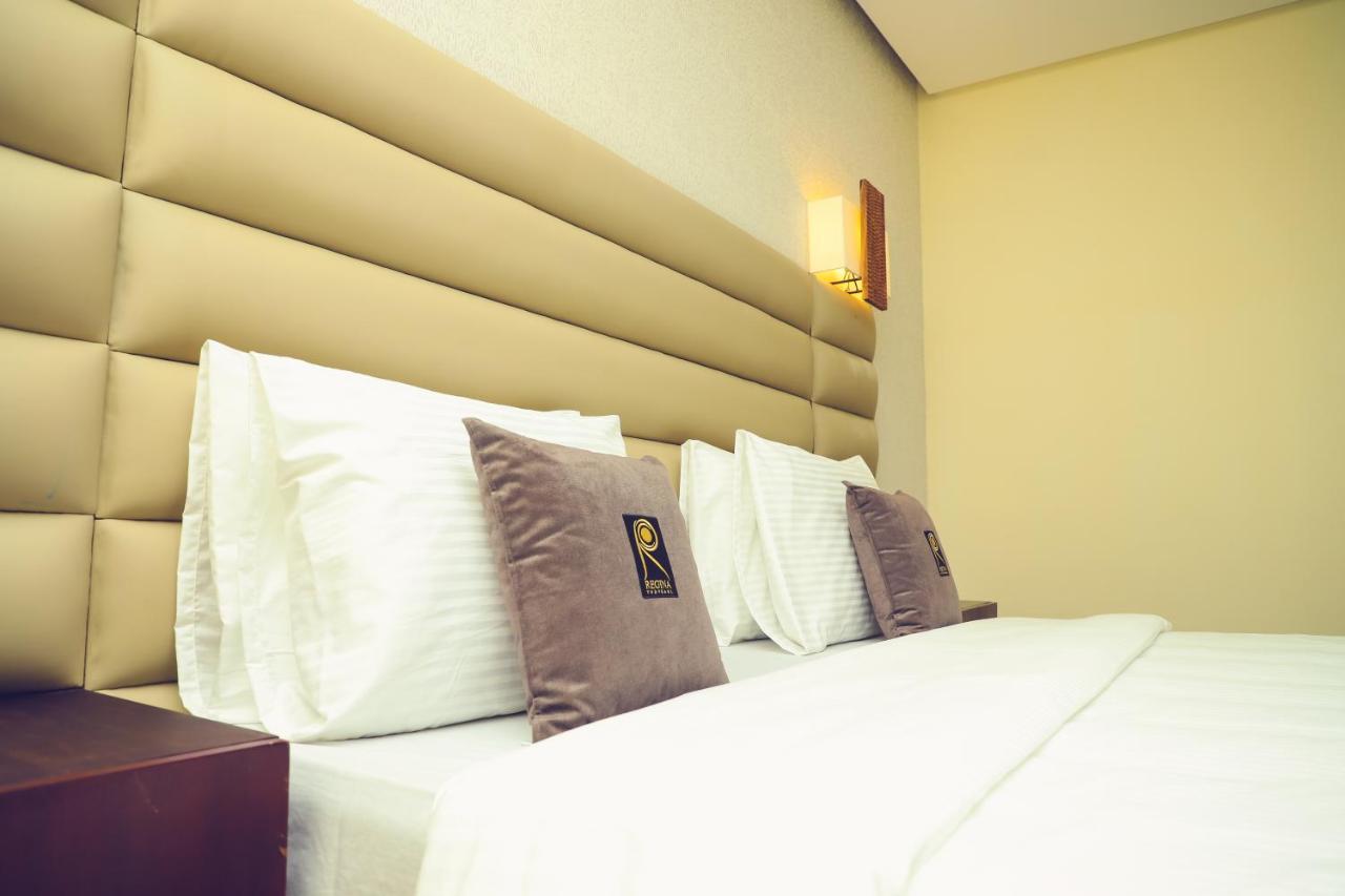 Hotel Regina The Pearl Aneho Екстериор снимка