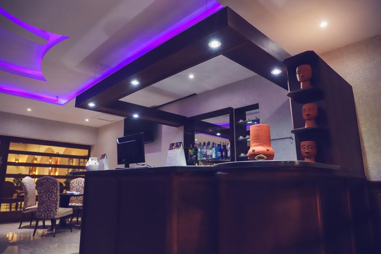 Hotel Regina The Pearl Aneho Екстериор снимка